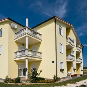 apartments-baresic.in-istria.net/