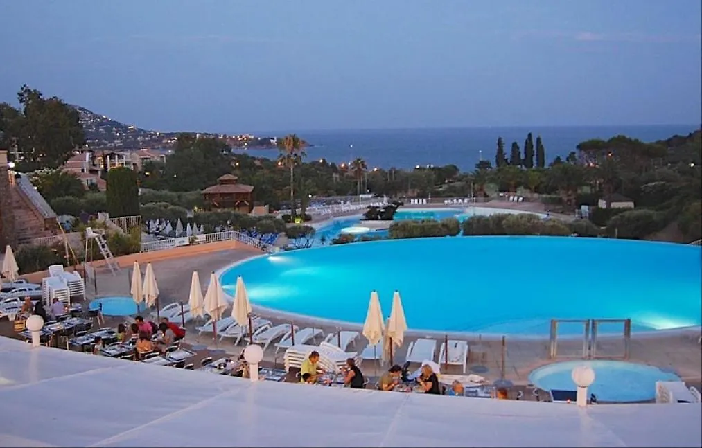 公寓 Vacances En Paradis Saint-Raphaël